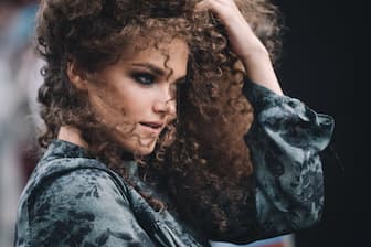 A Complete List of 100+ Curly Hair Captions for Instagram Quotes 2023